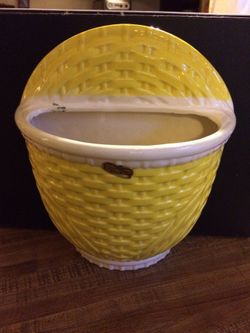 Vintage Haeger Pottery Mud Century Yellow Weave Wall Pocket Planter