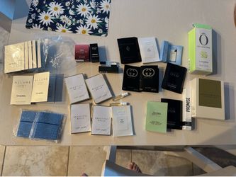 Mini fragrance samples
