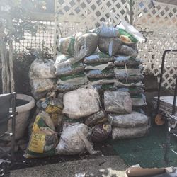 Vigoro All Purpose Stone/River Pebbles/Pond Pebbles/Pea Pebbles/Lava Rock/Paver Sand (BUY EVERYTHING DEAL)