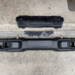 OEM Jeep Wrangler JLU 392 Rubicon Front Bumper