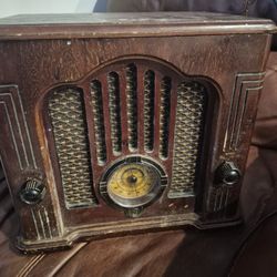 Vtg 1970's GE General Electric Classic Radio/Cassette Player 7-4135A (Works)