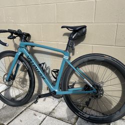 Specialized Roubaix Sport  