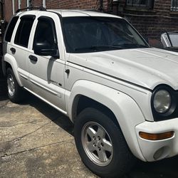 Jeep Liberty $200 OBO PARTS ONLY 