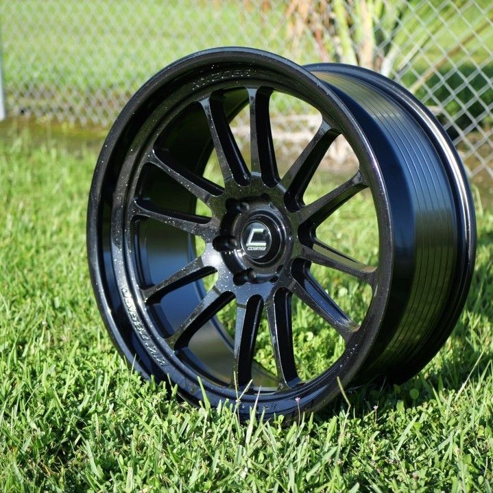 XT-206R Gloss Black Pearl 22x10 6x139.7 GM fitting 4 rims(no trades)