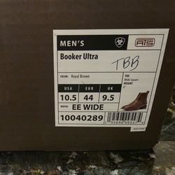Nearly Brand New 10.5W Ariat Booker Ultra 