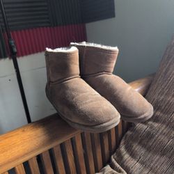 Bearpaw Beige Suede