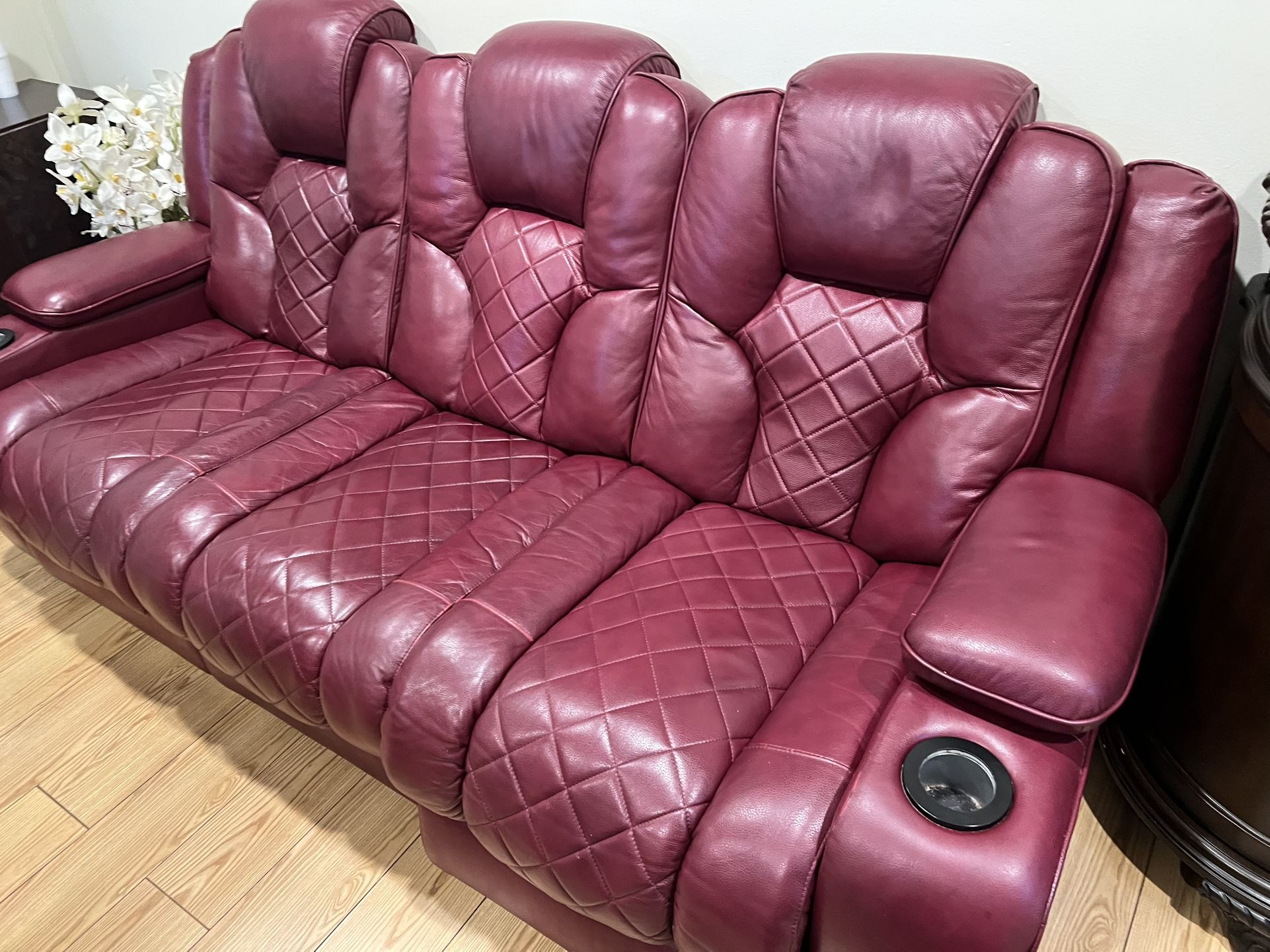 Red Leather Reclining Couch 