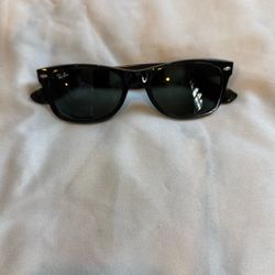 Brand New Ray-Ban New Wayfarer