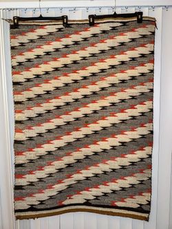 Early/Mid-Century Navajo Red Mesa Eye Dazzler Rug Very Good Condition