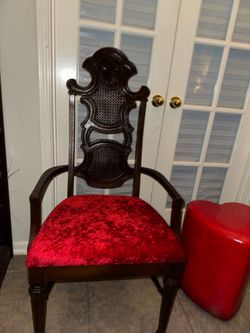 Red Velvet Throne Chair Vanity