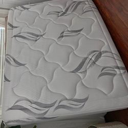 Queen Mattress And Box Spring