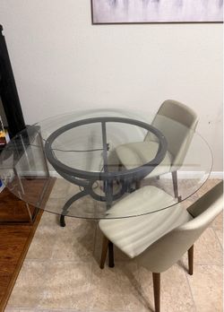 MOVING SALE - MUST GO TODAY! (Dining Table, Chairs included)