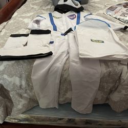 NASA Astronaut Halloween Costume 4/5