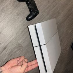 PS4 With 1 Controller 