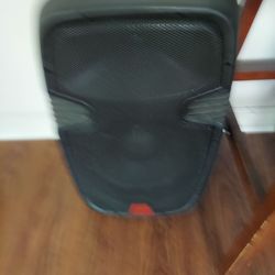 12 inch Rockville speaker. Comes on But , it has an issue With the bluetooth setting