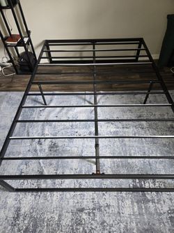 Metal Platform Bed Frame / Mattress Foundation with Steel Slat Support / No Box Spring Needed / Easy Assembly, Full