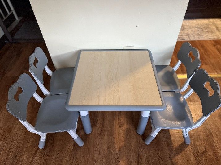Kids Adjustable Table And Chairs 