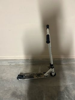 Complete trick scooter