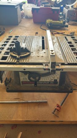 Skilsaw 10” Table Saw.