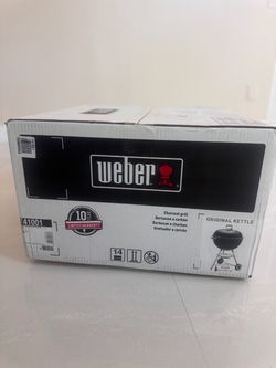 New Weber Original Kettle 22” Charcoal Grill