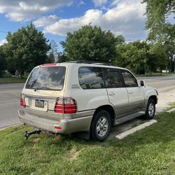 2001 LEXUS LX 470