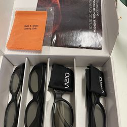 Vizio 3D Glasses For Sale ( 4 Pairs) Make Fair Offer