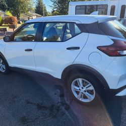 2022 Nissan Kicks