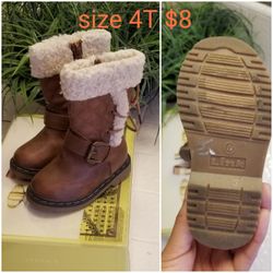 Toddler boots size 4