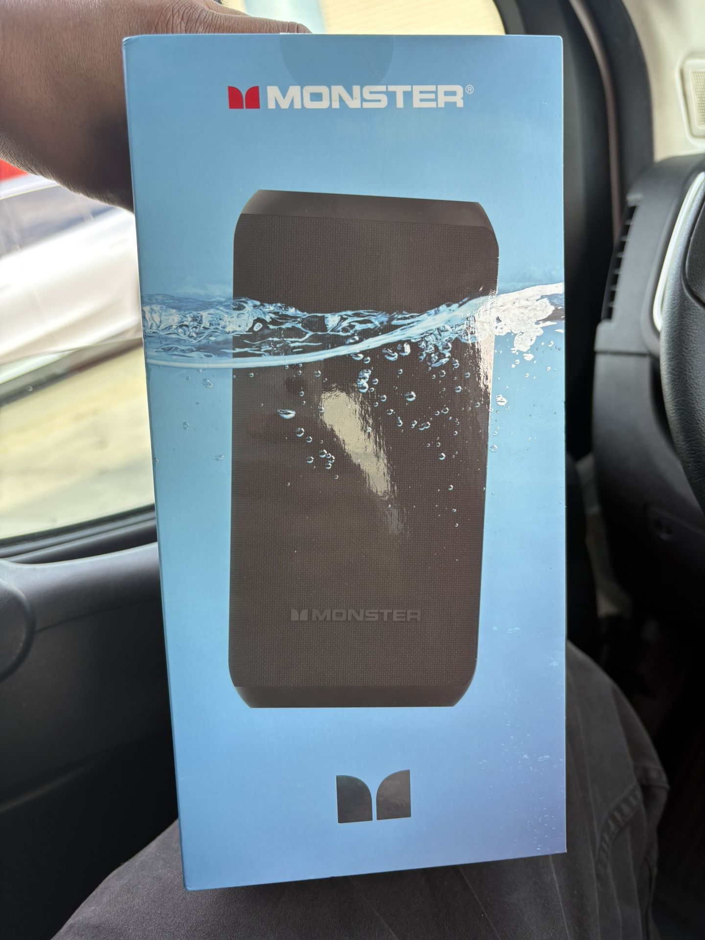 DNA MOSTER  BLUETOOTH SPEAKER 