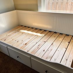 Wooden Daybed with Storage