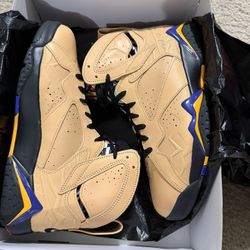 New Limited Color way Nike