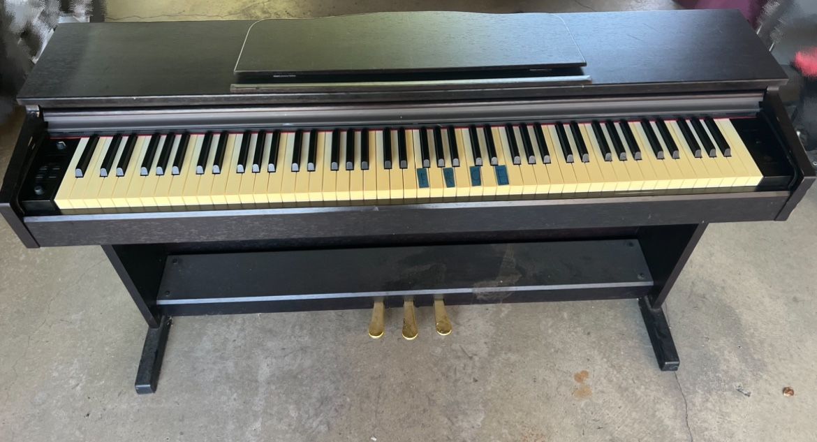 Free digital piano