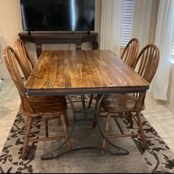 Kitchen Dining Table & Chairs