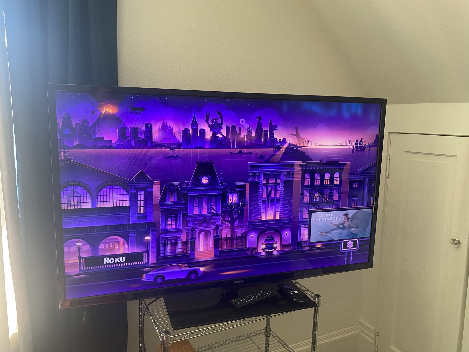 Toshiba HD TV 50"