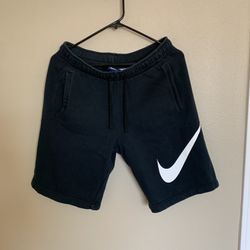 Men Nike Sportswear Club Graphic Shorts Black Small. Used Good Condition.