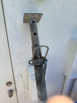 4 galvanized structural jacks w/ beam pocket