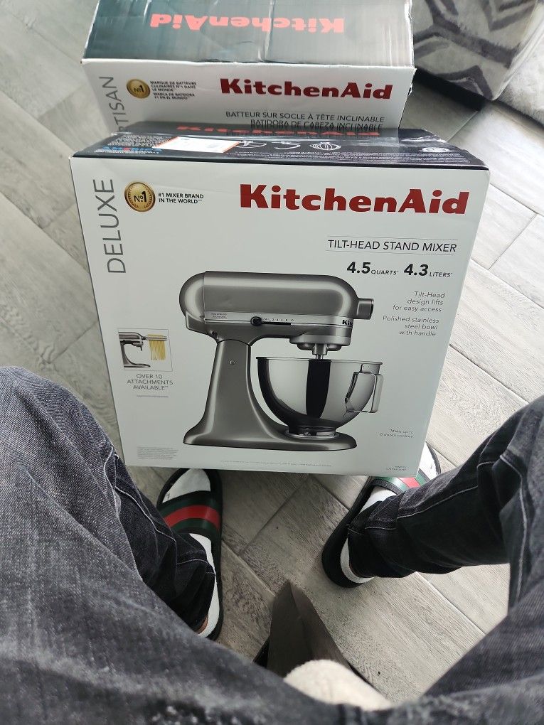 Kitchen Aid Deluxe Tilt Head Stand Mixer