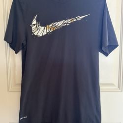 Nike mens Shirts, Adult Small, $5 Each