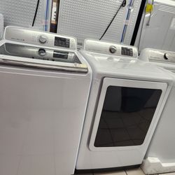 Una Lavadora Yuna Secadora  SAMSUNG  90 Dias De Garamtia Se Yeva Adomisilio 