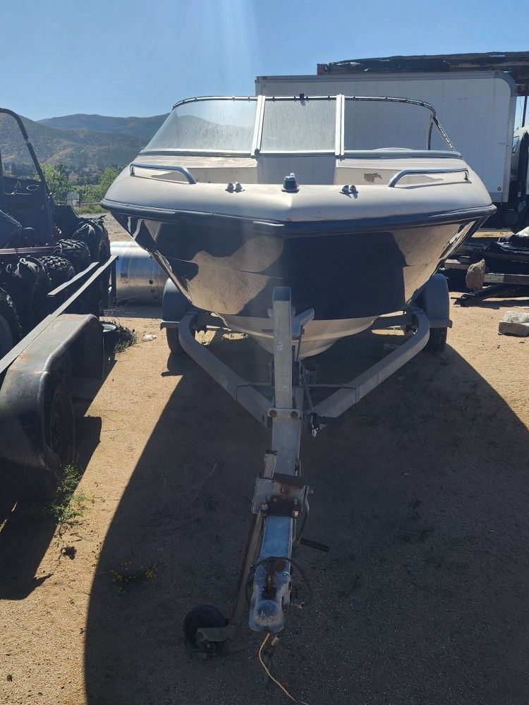 Sport Fishing Boat With Trailer