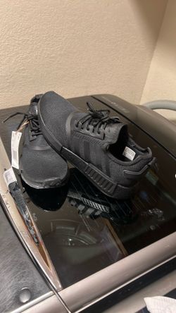 BRAND NEW ADIDAS MEN’S SIZE 9/5