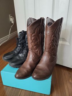 Kids boots size 3 with 1 pair bonus