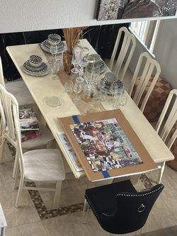 Dining Table And White Chairs 