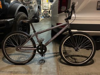 Free agent ambush 24 inch BMX
