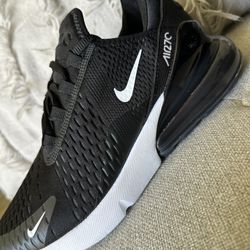 Nike Air Max 270 Shoes 