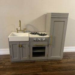 Pottery Barn Play Kitchen 