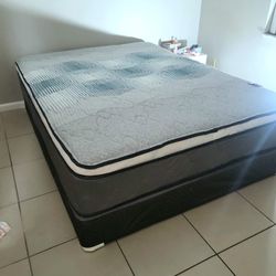 NEW FULL-SIZE PILLOW TOP MATTRESS AND BOX SPRING 💤