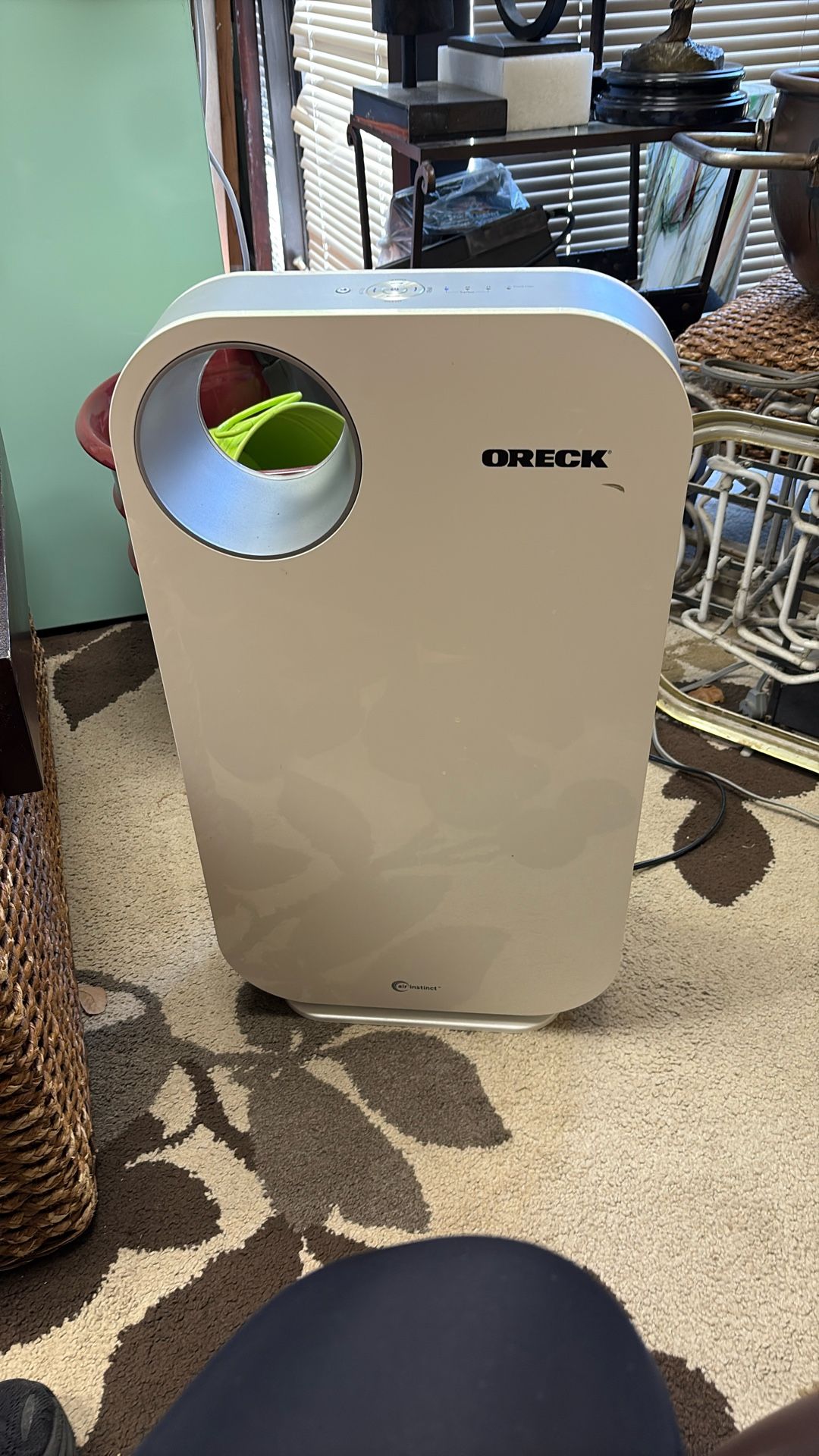 Oreck Air108