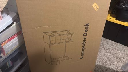 Computer desk