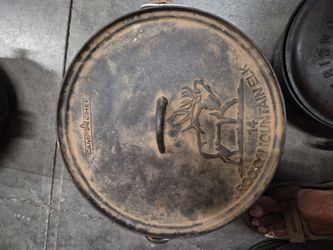 Camp chef Dutch oven 14 inches